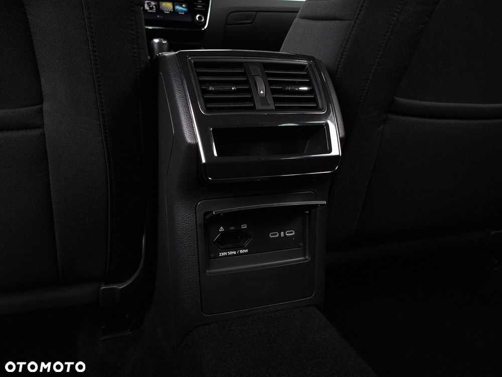 Skoda Superb 2.0 TDI SCR 4x4 Scout DSG - 14