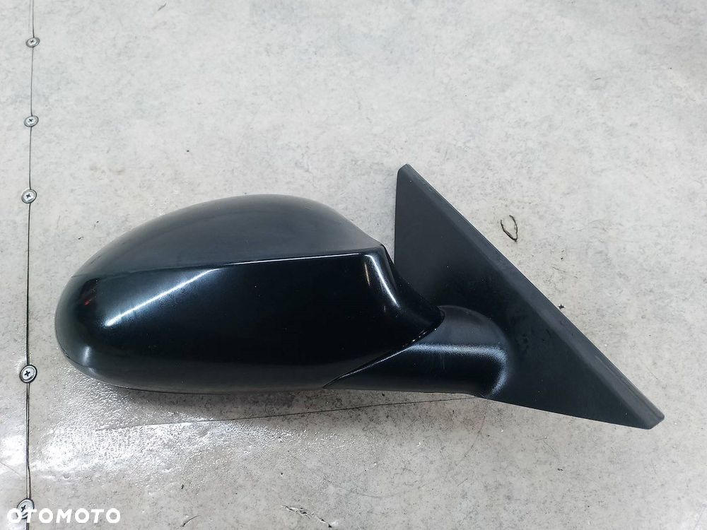 LUSTERKO PRAWE BMW 1 E81 FL F0133102 475 - 1