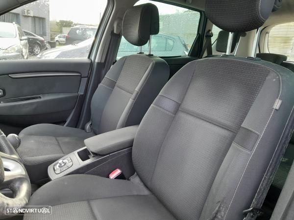 Para Peças Renault Scénic Iii (Jz0/1_) - 9