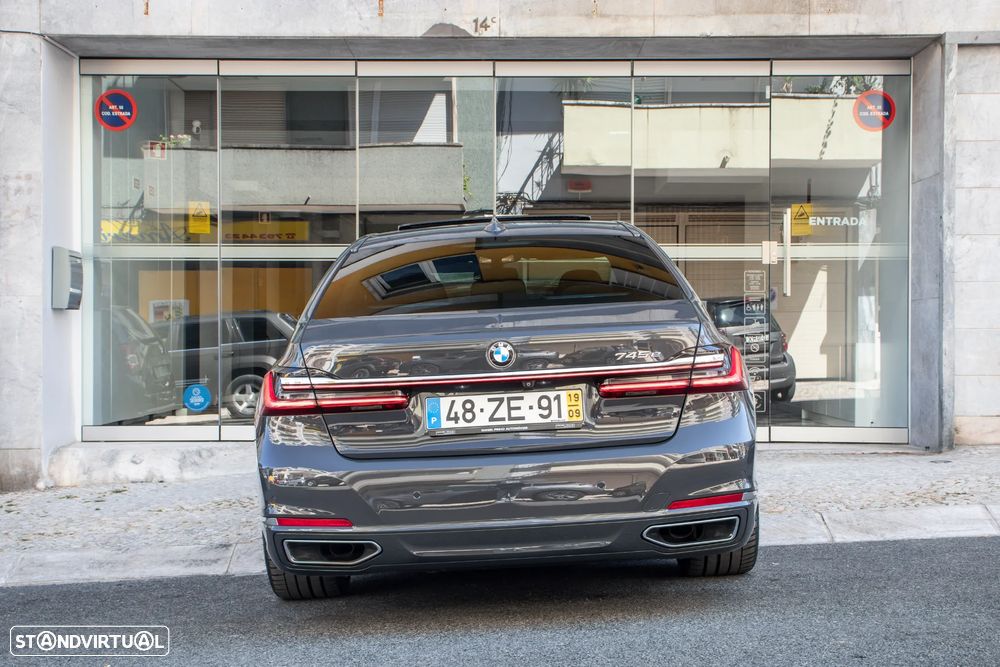 BMW 745 e iPerformance - 48