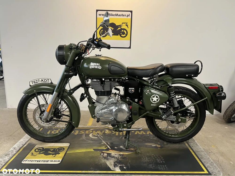 Royal Enfield Classic - 2