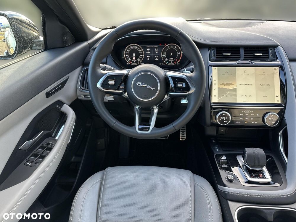 Jaguar E-Pace - 17