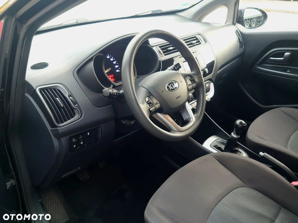 Kia Rio 1.2 Attract - 17