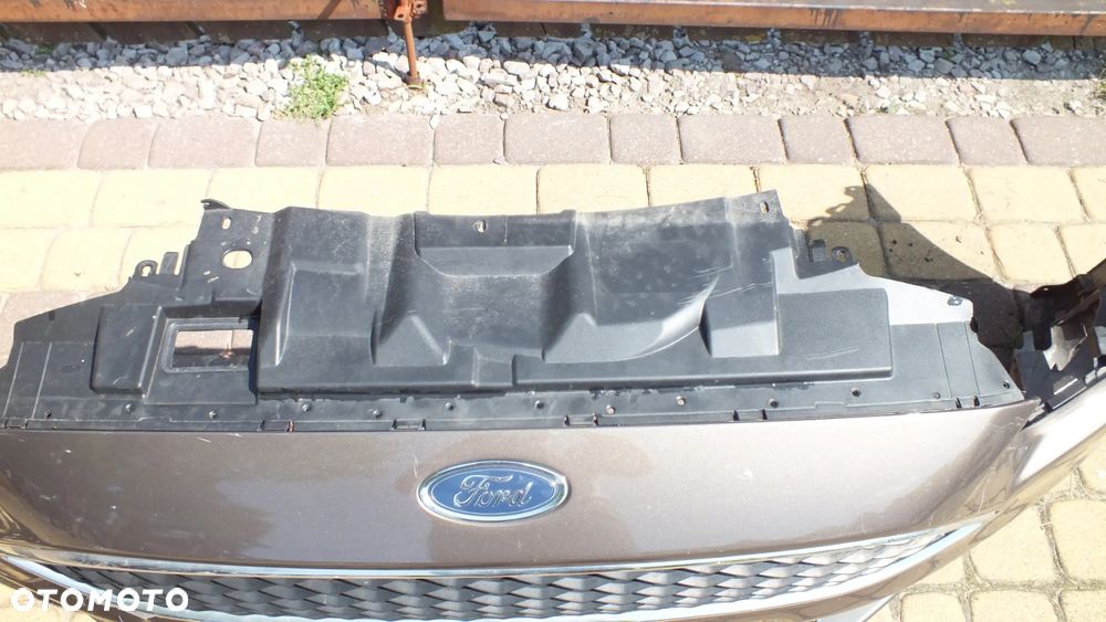 Zderzak przedni Ford Focus MK-4 Sedan - 4