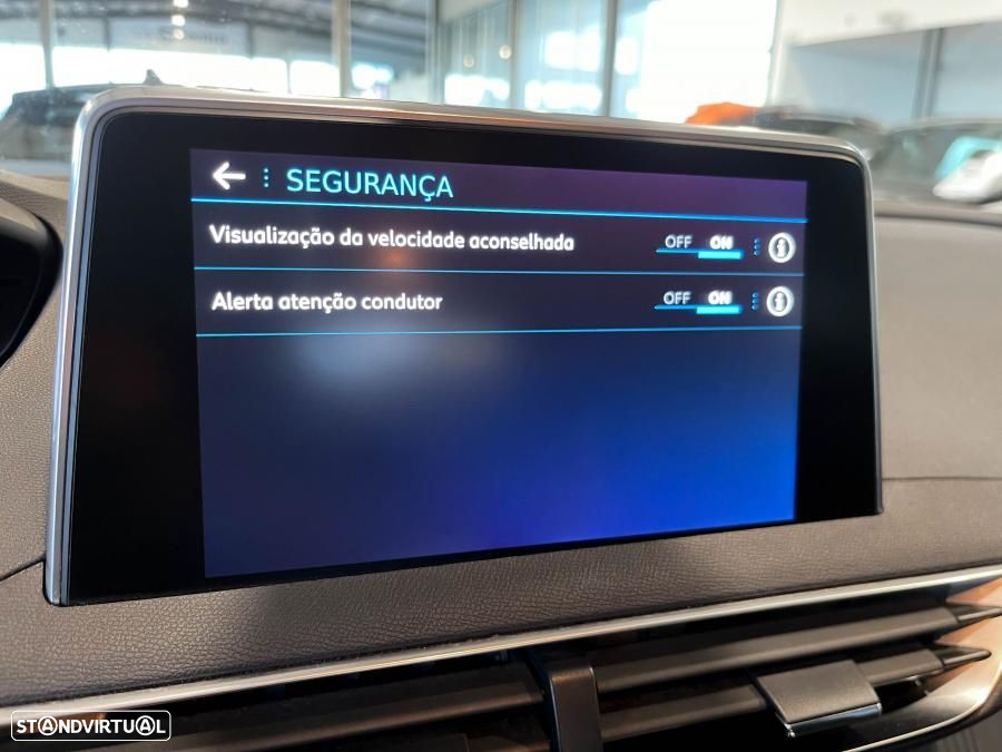 Peugeot 3008 PureTech 130 Stop & Start GPF EAT8 Active Business-Pack - 17