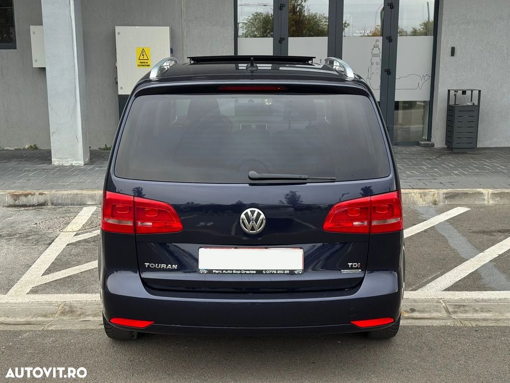 Volkswagen Touran 1.6 TDI DPF BlueMotion Technology Highline - 5