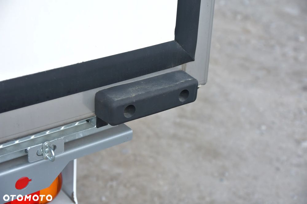 Renault Master Kontener 8EP 2.0 170KM Izoterma Chłodnia - 8