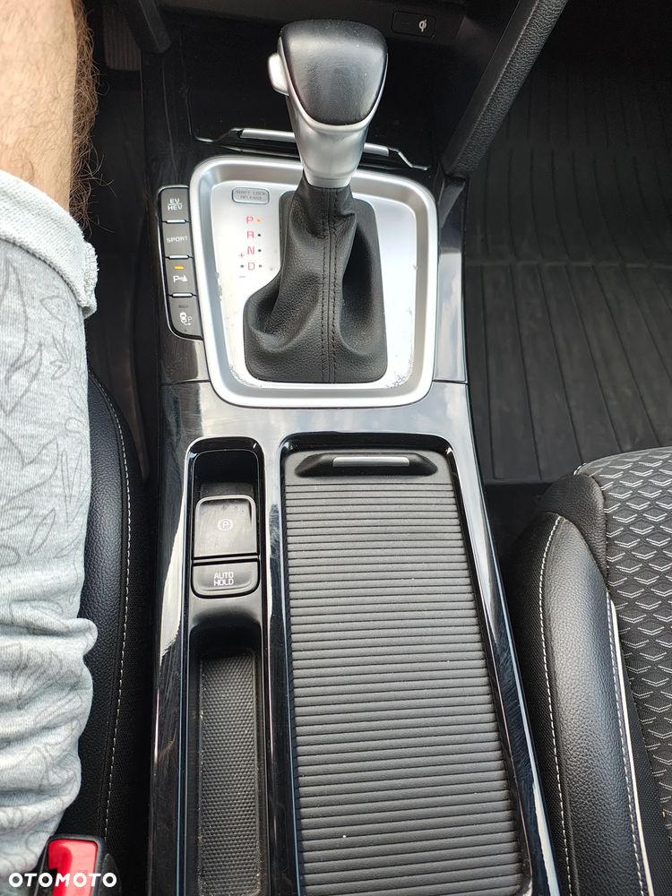 Kia XCeed 1.6 GDI PHEV L DCT - 22