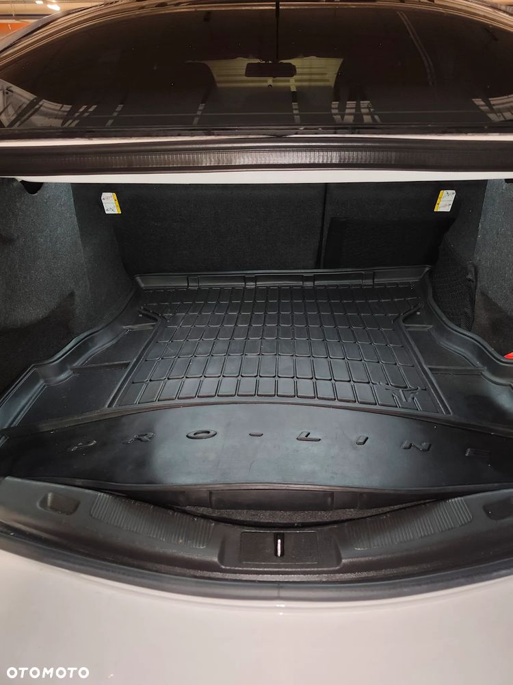 Ford Fusion - 7