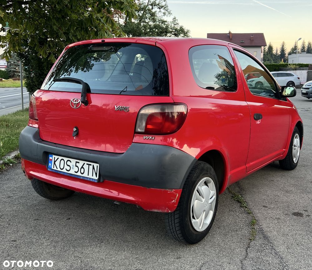 Toyota Yaris 2002 photo 2