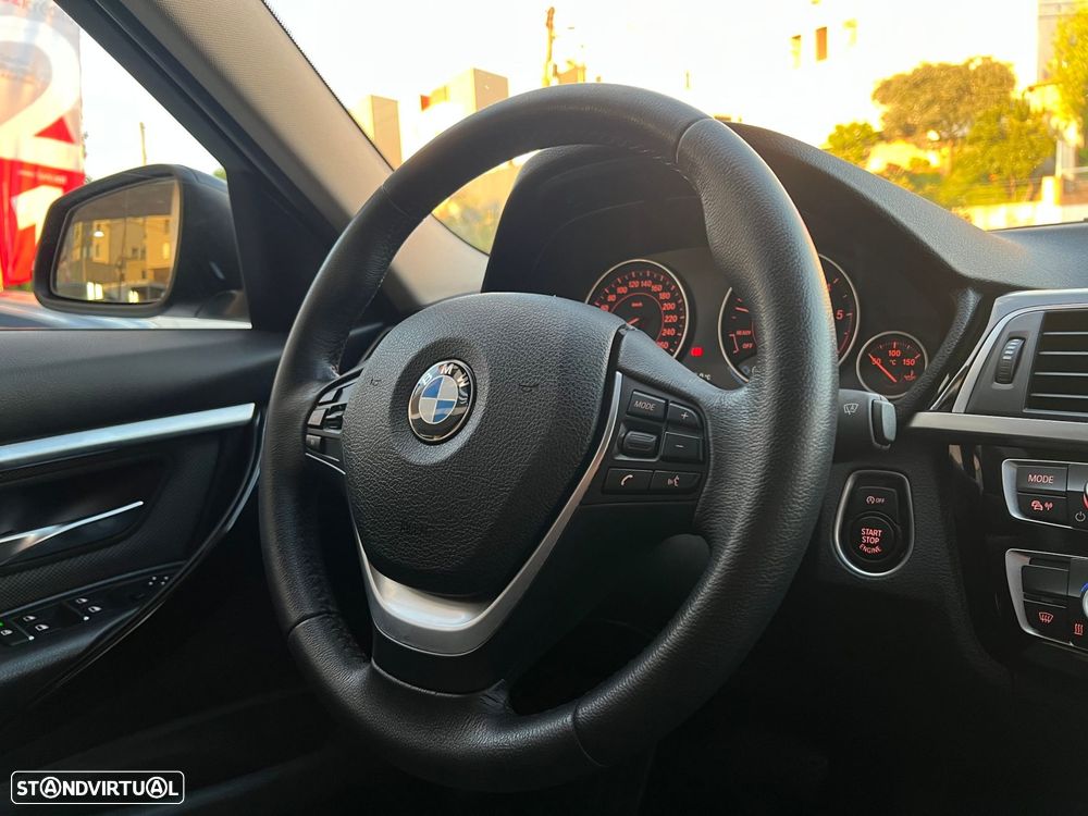 BMW 318 d Line Sport Auto - 23