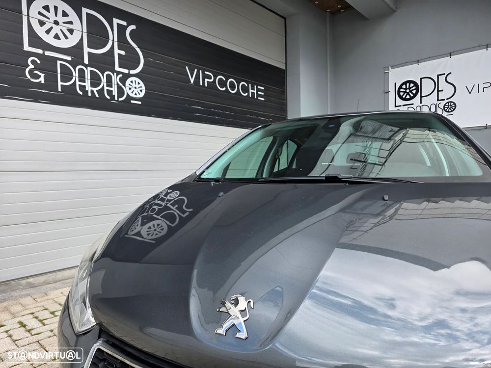 Peugeot 208 1.6 e-HDi Allure - 23