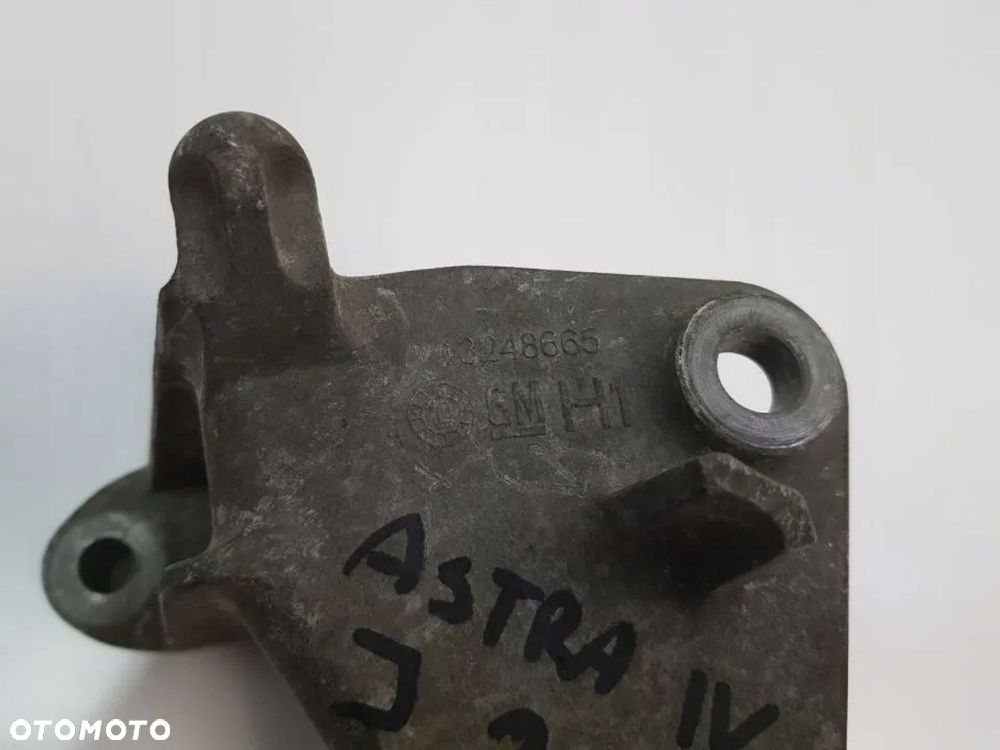 ŁAPA WSPORNIK SILNIKA OPEL INSIGNIA A 2.0 CDTI - 4