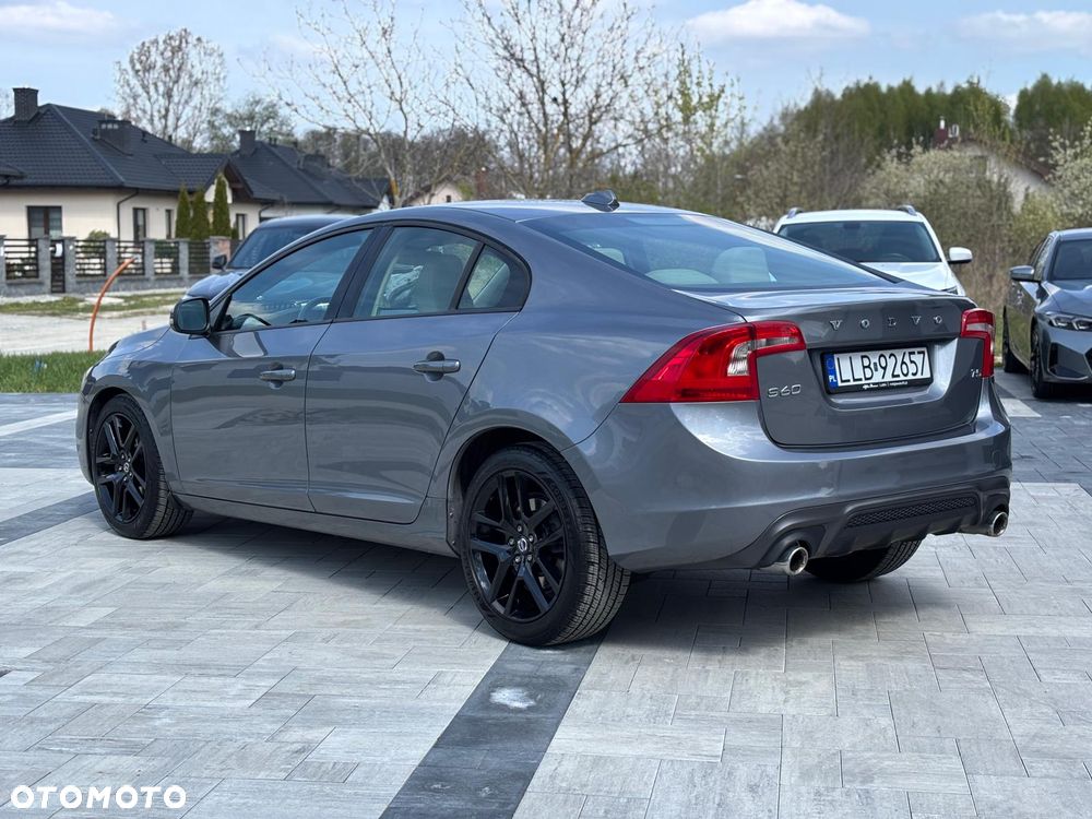 Volvo S60 - 6