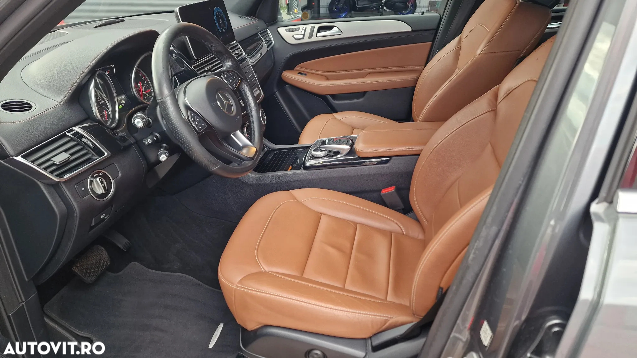 Mercedes-Benz GLE 500 e 4MATIC - 3