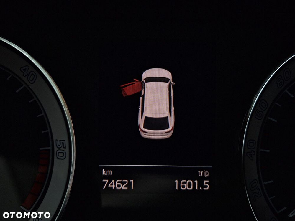 Skoda Superb 2.0 TDI SCR Ambition DSG - 23