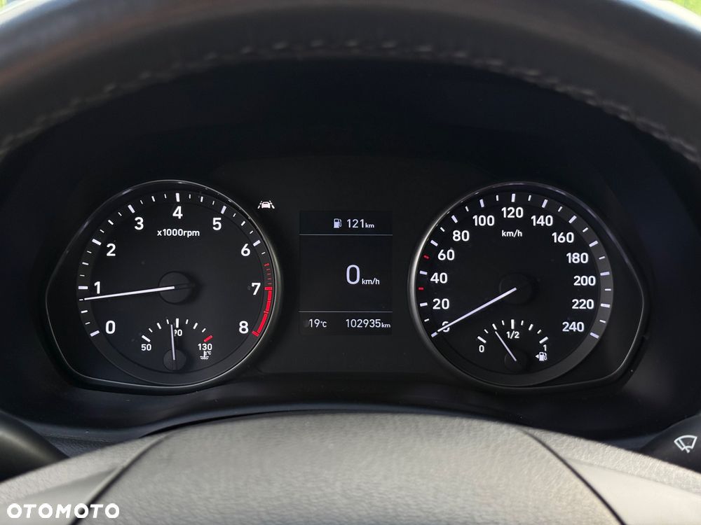 Hyundai i30 1.5 DPI Classic + - 14