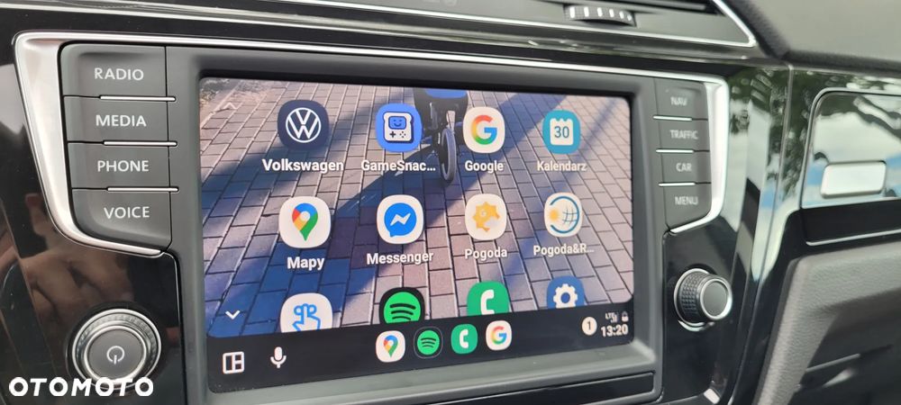 Volkswagen Touran 2.0 TDI DPF Highline - 18