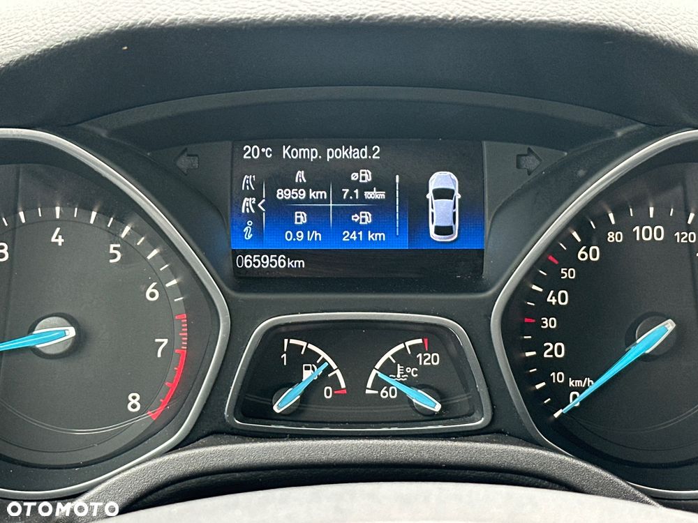 Ford Focus 1.0 EcoBoost Trend ASS - 25