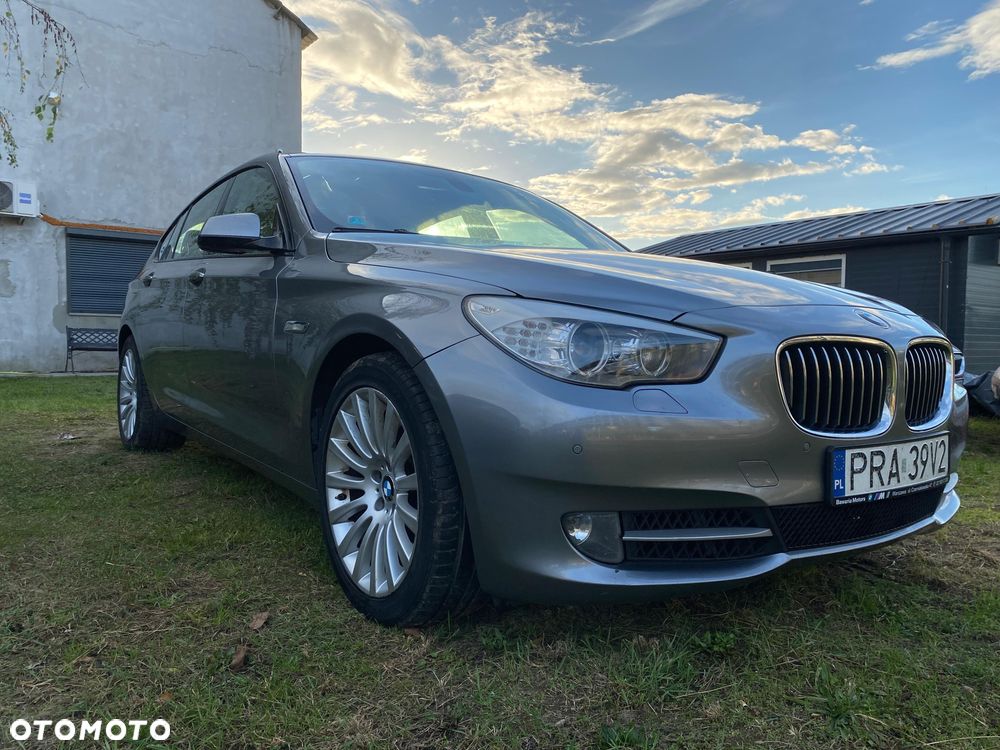 BMW 5GT - 1