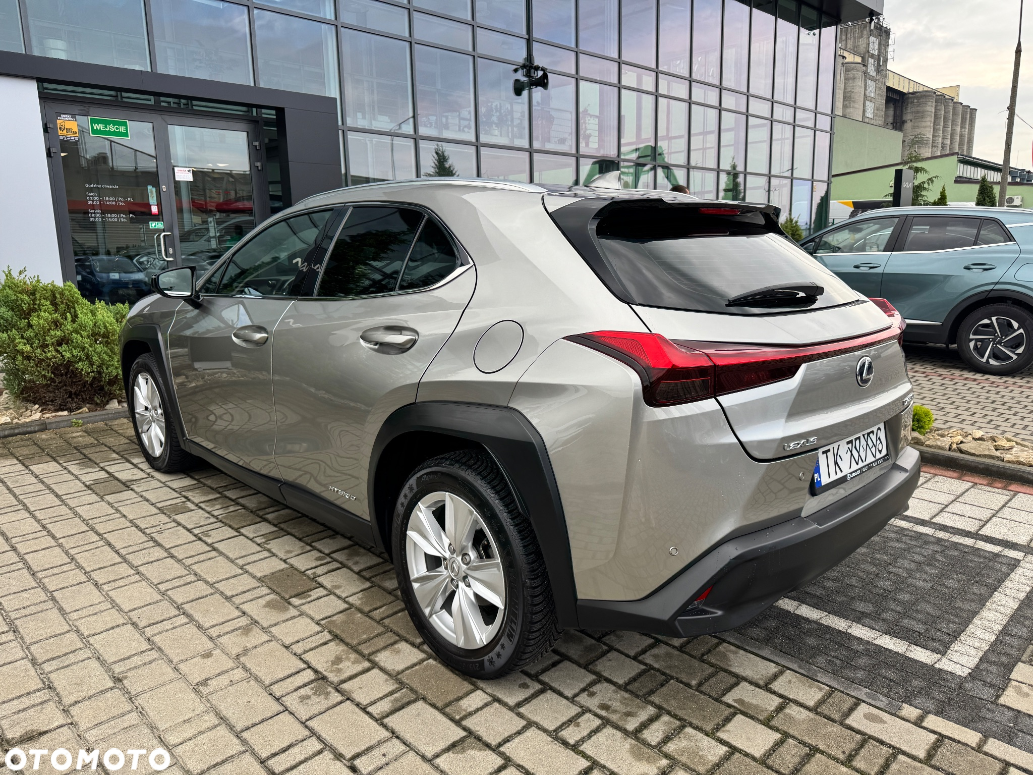 Lexus UX - 8