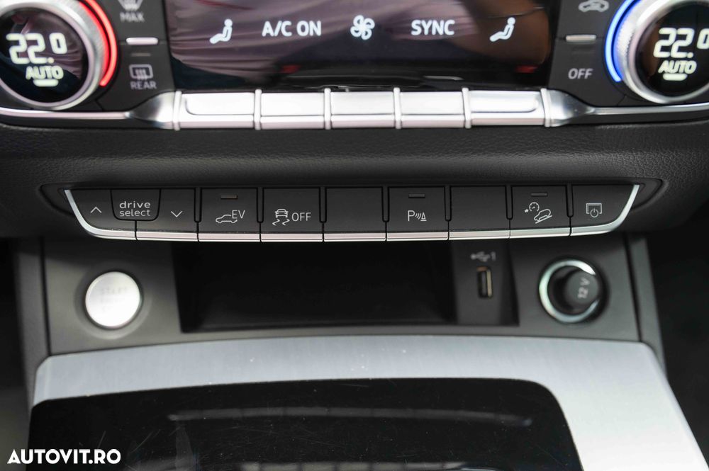 Audi Q5 50 TFSIe quattro S tronic S line - 32