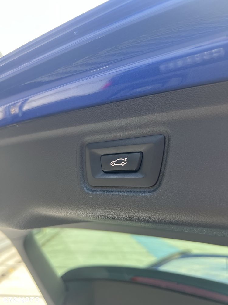 BMW Seria 3 320d xDrive M Sport sport - 27