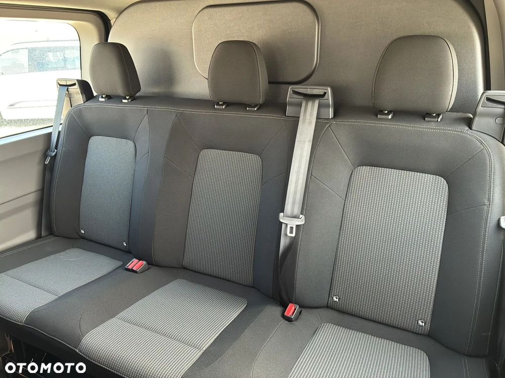 Volkswagen Transporter T7 Furgon Plus/6 osob./AUTOMAT  2,0 l TDI 170 KM r. o. 3500 mm - 7