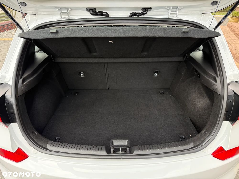 Hyundai i30 1.4 Classic + - 25