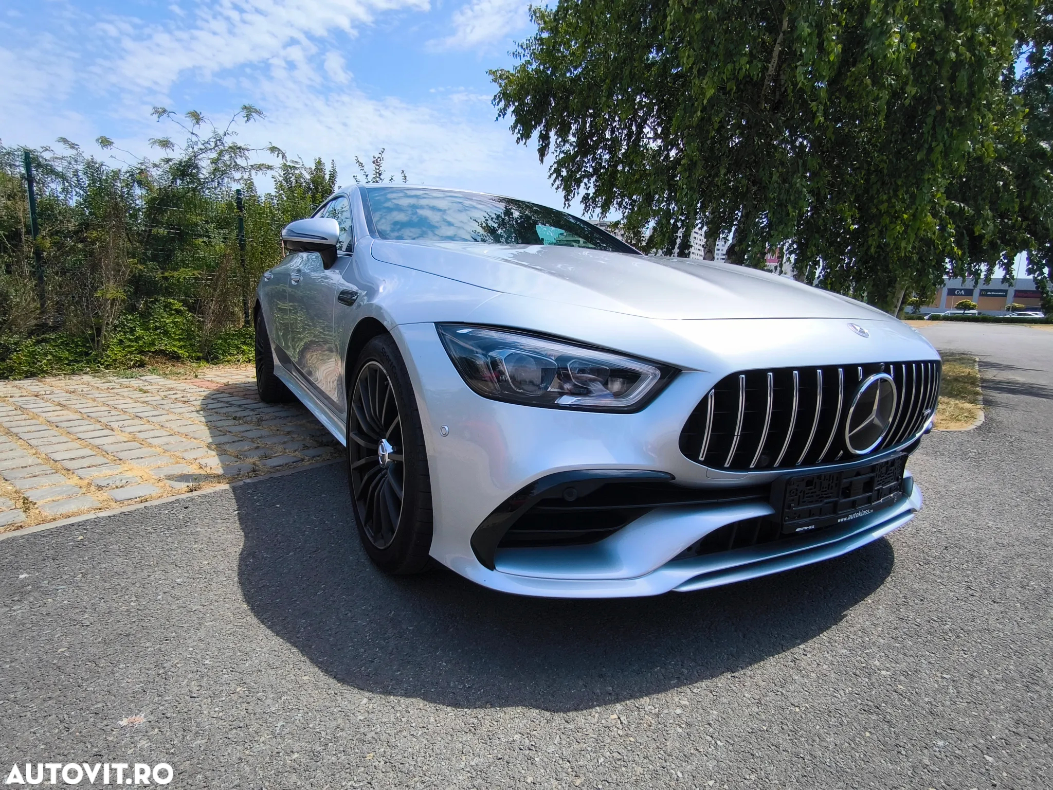 Mercedes-Benz AMG GT 53 4MATIC+ MHEV - 23