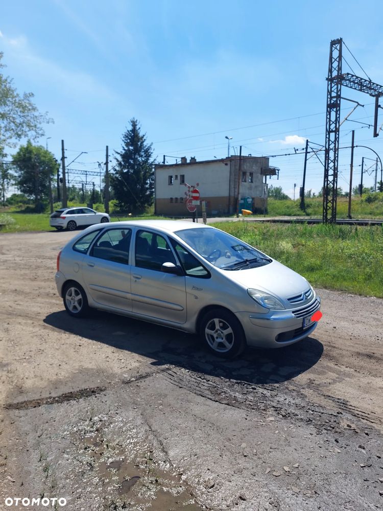 Citroën Xsara Picasso 1.6i 16V SX - 9