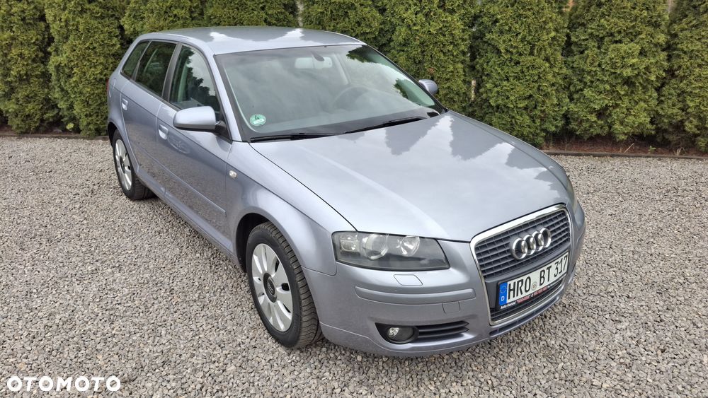 Audi A3 Sportback 1.6 FSI Ambition - 2