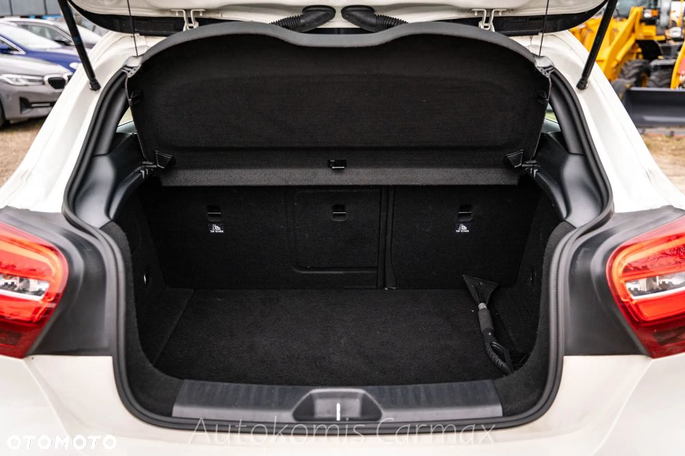 Mercedes-Benz Klasa A 180 CDI (BlueEFFICIENCY) - 26