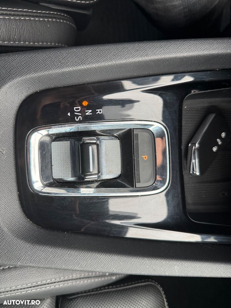 Skoda Octavia 2.0 TDI DSG Style - 32