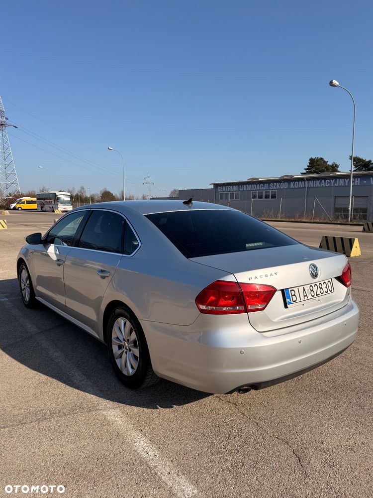 Volkswagen Passat - 6
