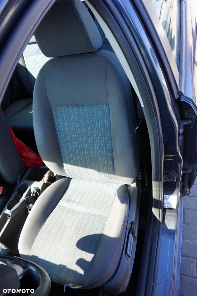 FOTEL PRZEDNI LEWY FOCUS II MK2 KOMBI  FORD 2004-2008 - 1