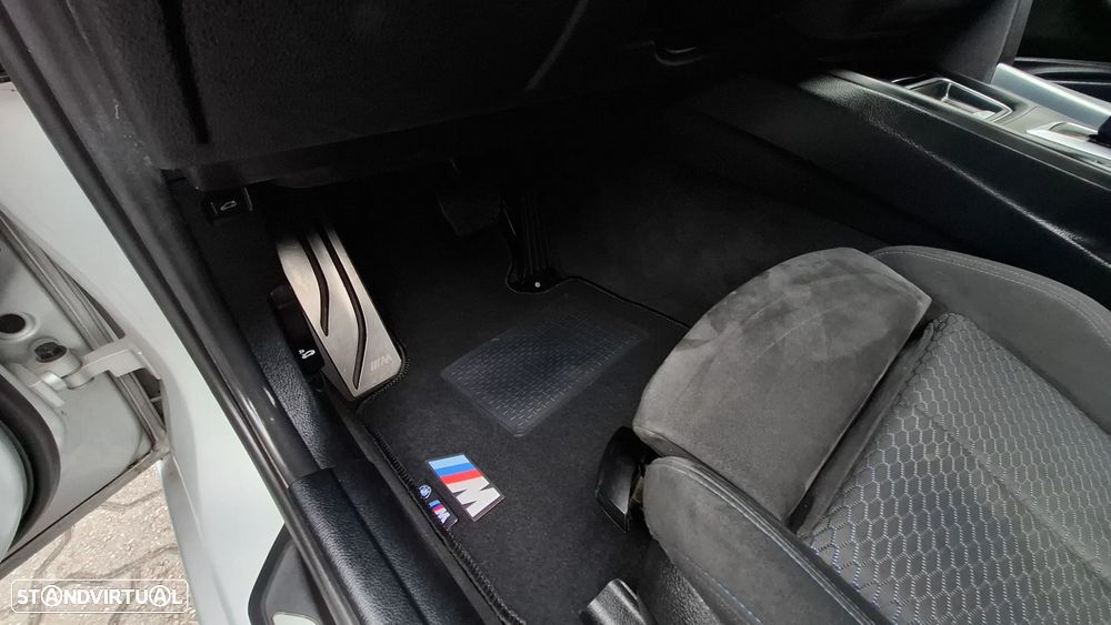 BMW 318 d Touring Auto Pack M - 18