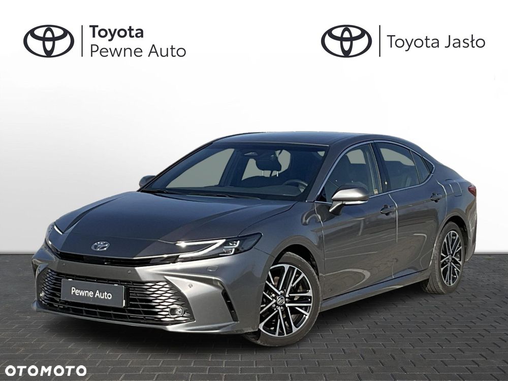 Toyota Camry - 2