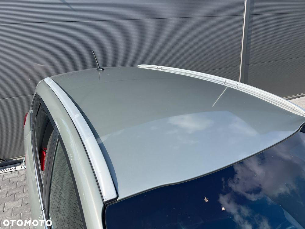 Kia Carens 1.6 GDI Business Line 7os EU6 - 6