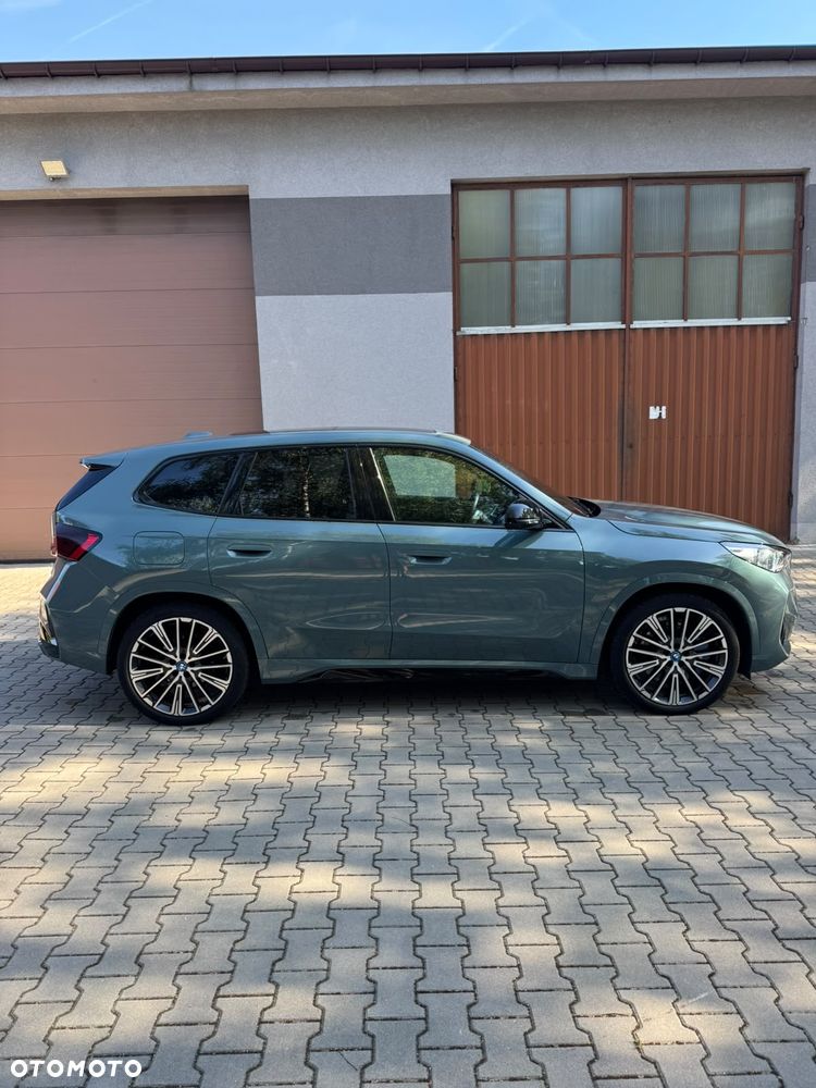 BMW iX1 - 5