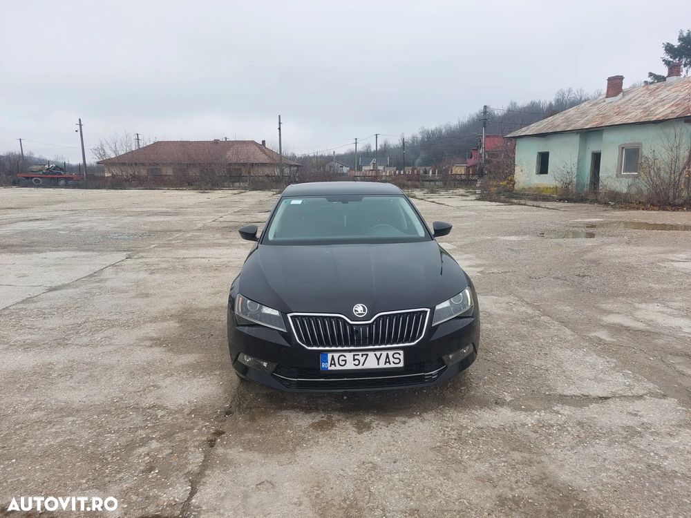 Skoda Superb 2.0 TDI DSG Active - 9