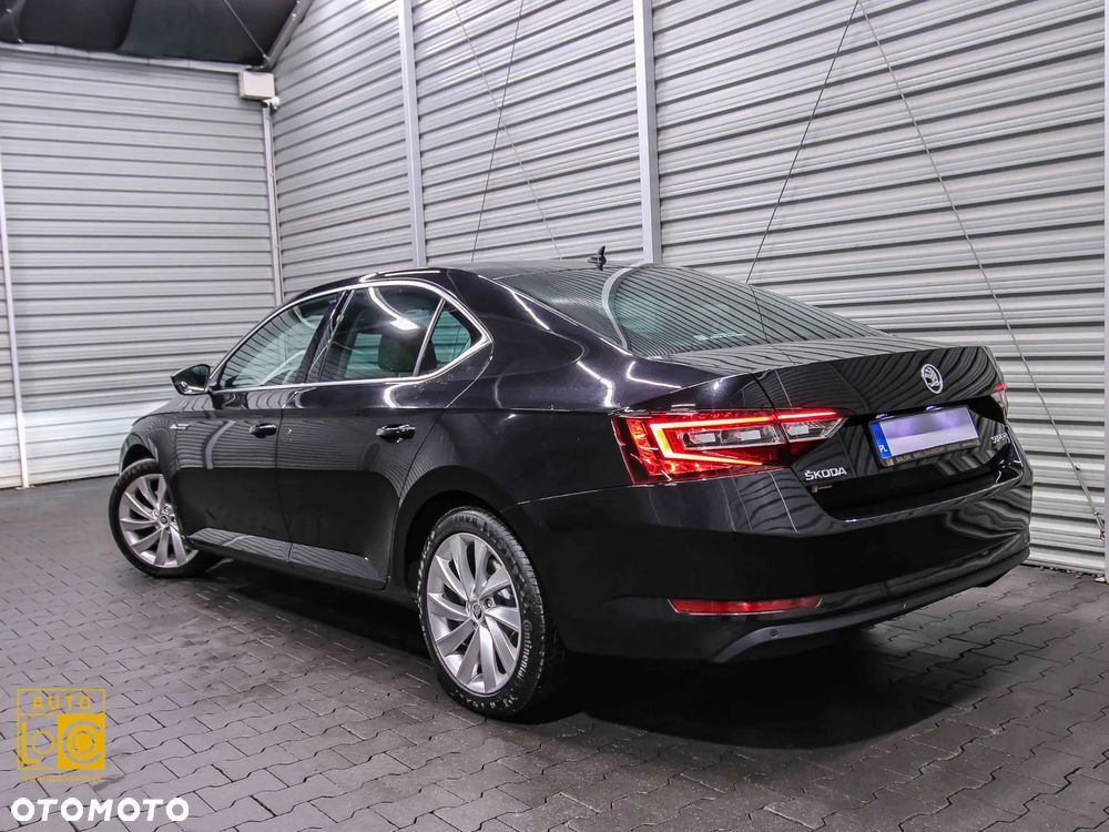 Skoda Superb 2.0 TDI Style DSG - 4