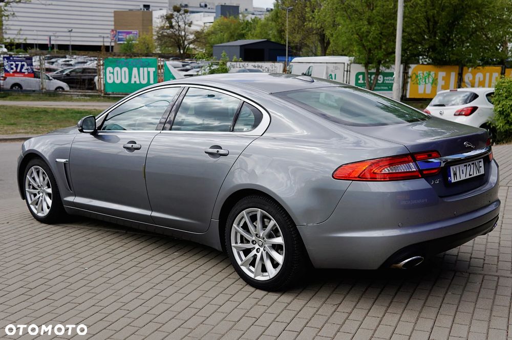 Jaguar XF 3.0 V6 D Luxury - 5