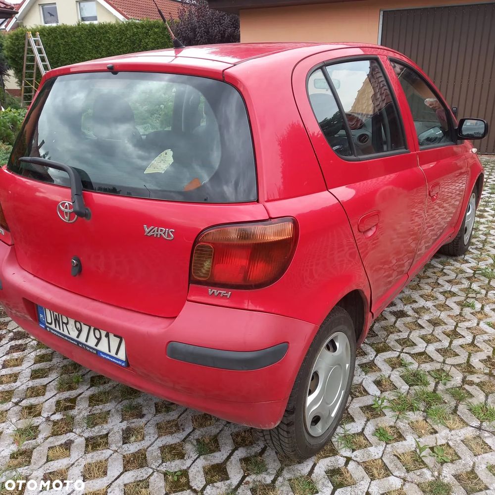 Toyota Yaris - 4