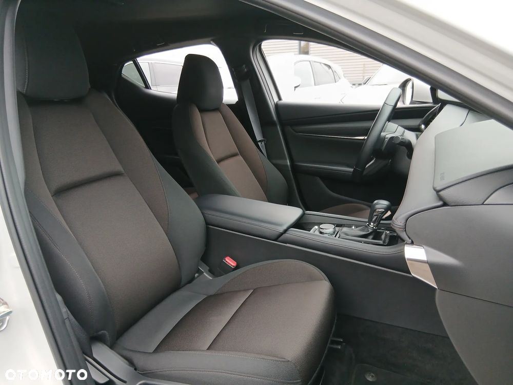 Mazda 3 2.0 mHEV Exclusive-Line - 23