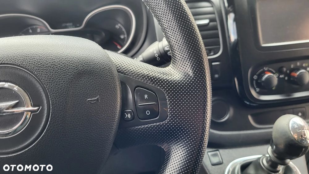 Opel Vivaro - 13