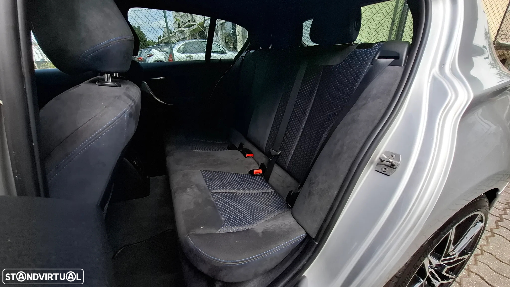 BMW 120 - 28