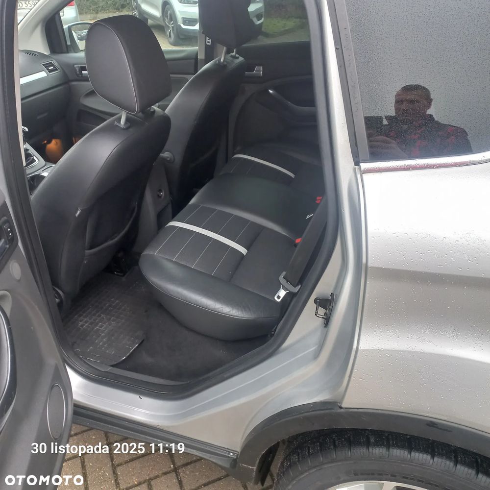 Ford Kuga 2.0 TDCi Titanium FWD - 18