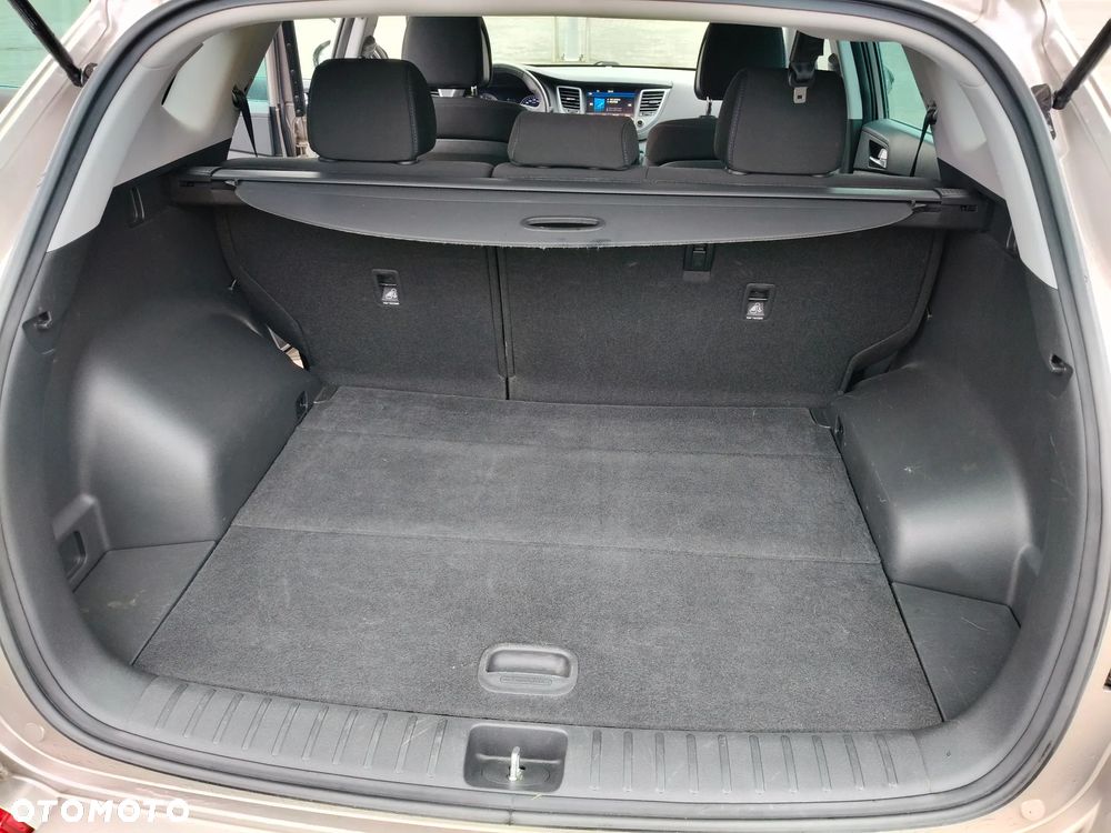 Hyundai Tucson blue 1.6 GDi 2WD Intro Edition - 10