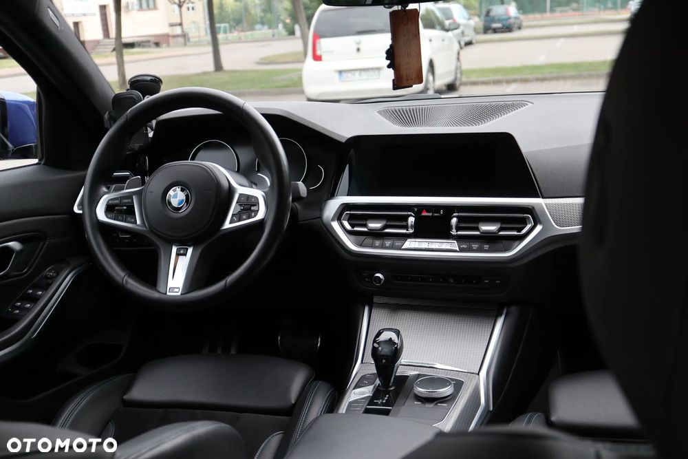 BMW Seria 3 320i M Sport sport - 11